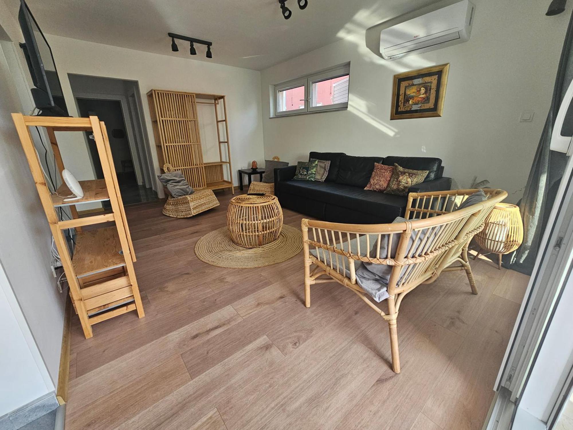 Vila Regina Apartment Rex With Swimming Pool يزيرا المظهر الخارجي الصورة